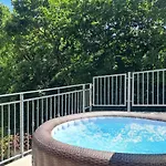 House Tia With Jacuzzi And Bbq In A Oasis Vila *